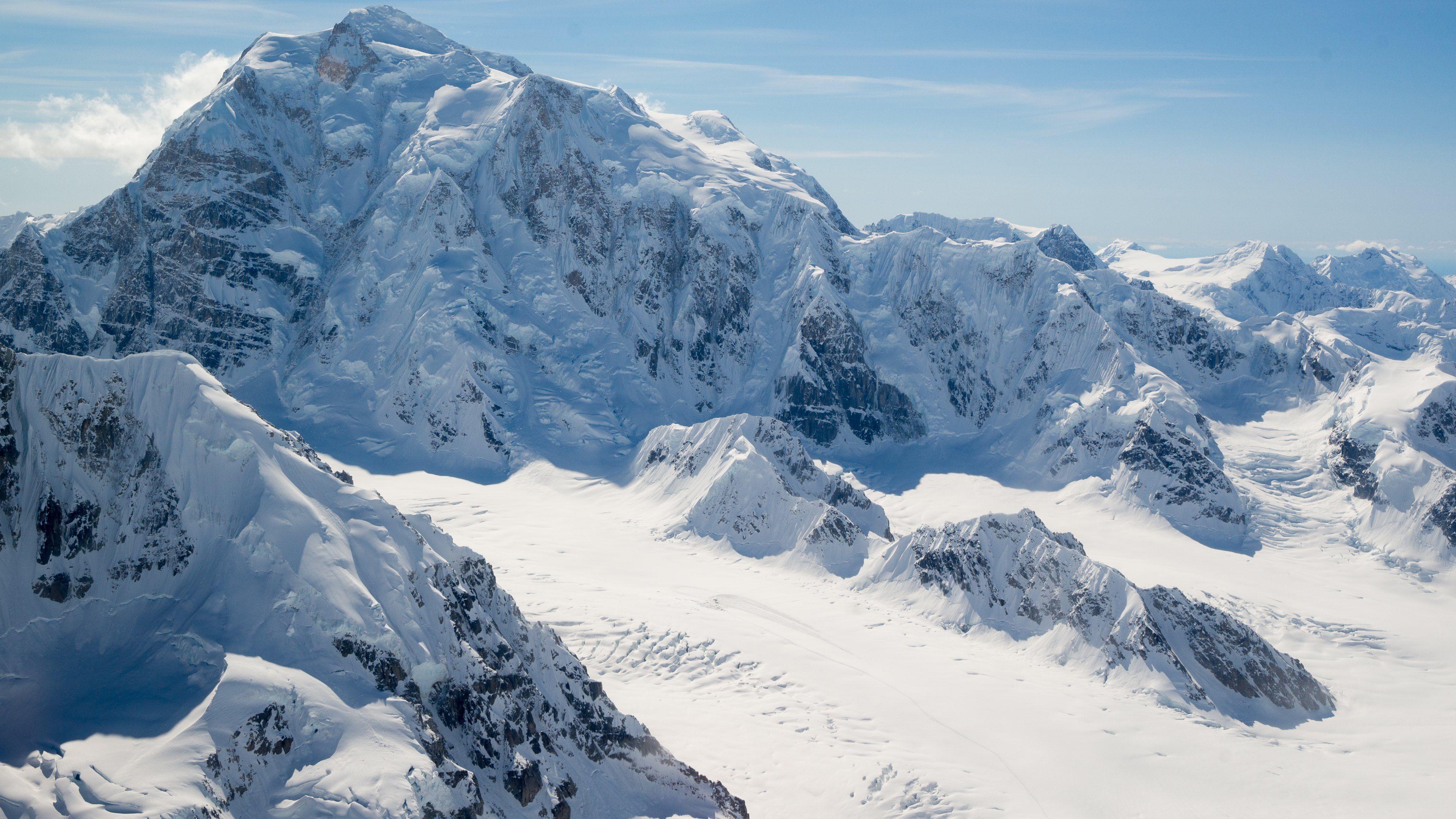 4k Snow Mountain Wallpapers.jpg