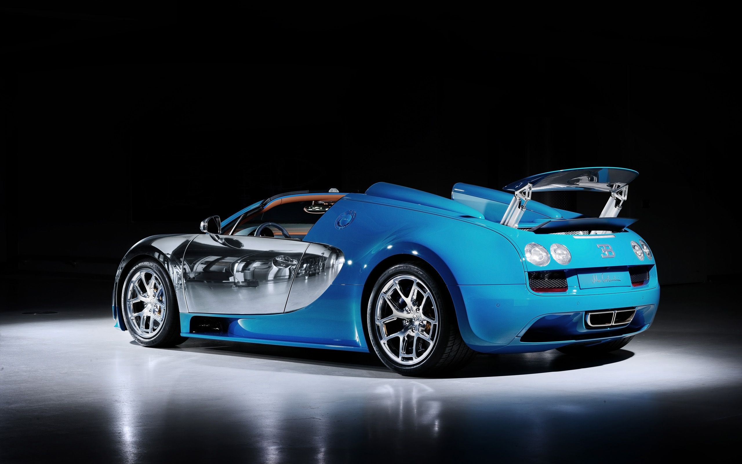 Cool Bugatti pictures.jpg