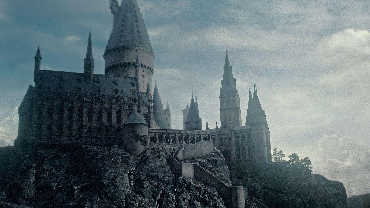 Hogwarts Desktop Images.jpg