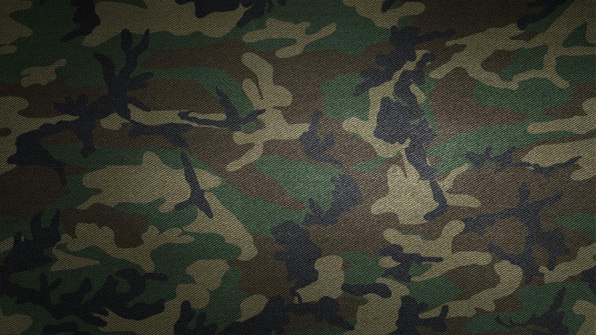 Camo wallpaper.jpg