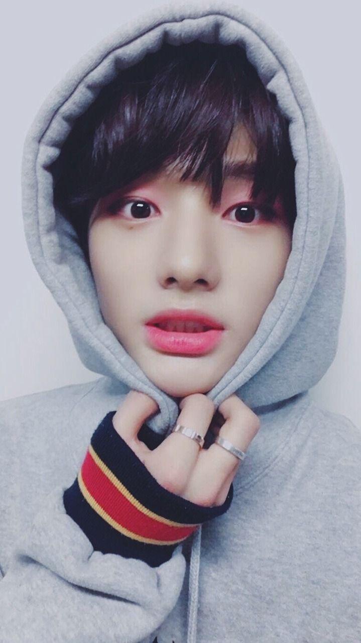 Hyunjin Image.jpg