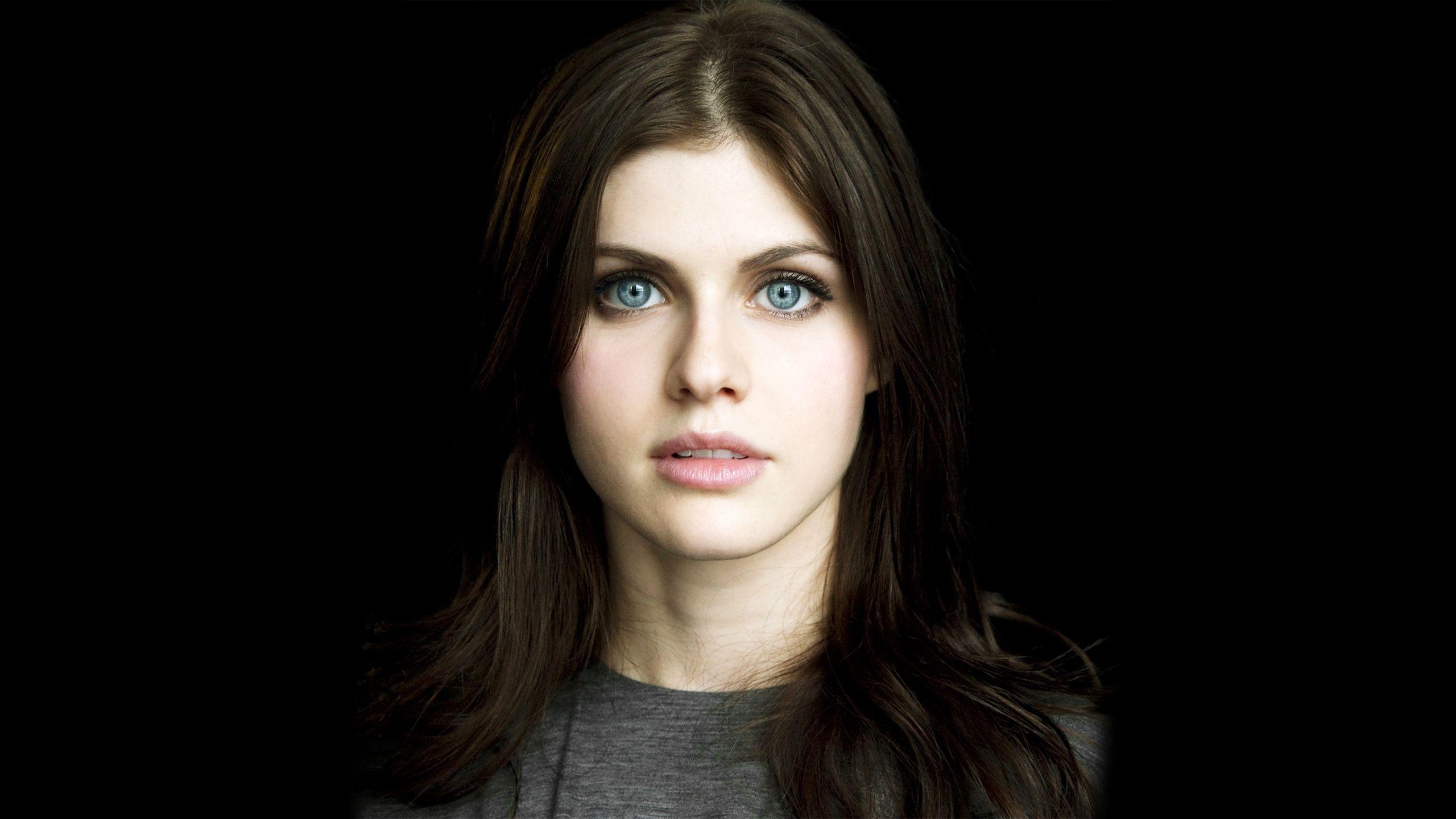 Alexandra Daddario 4K wallpaper.jpg