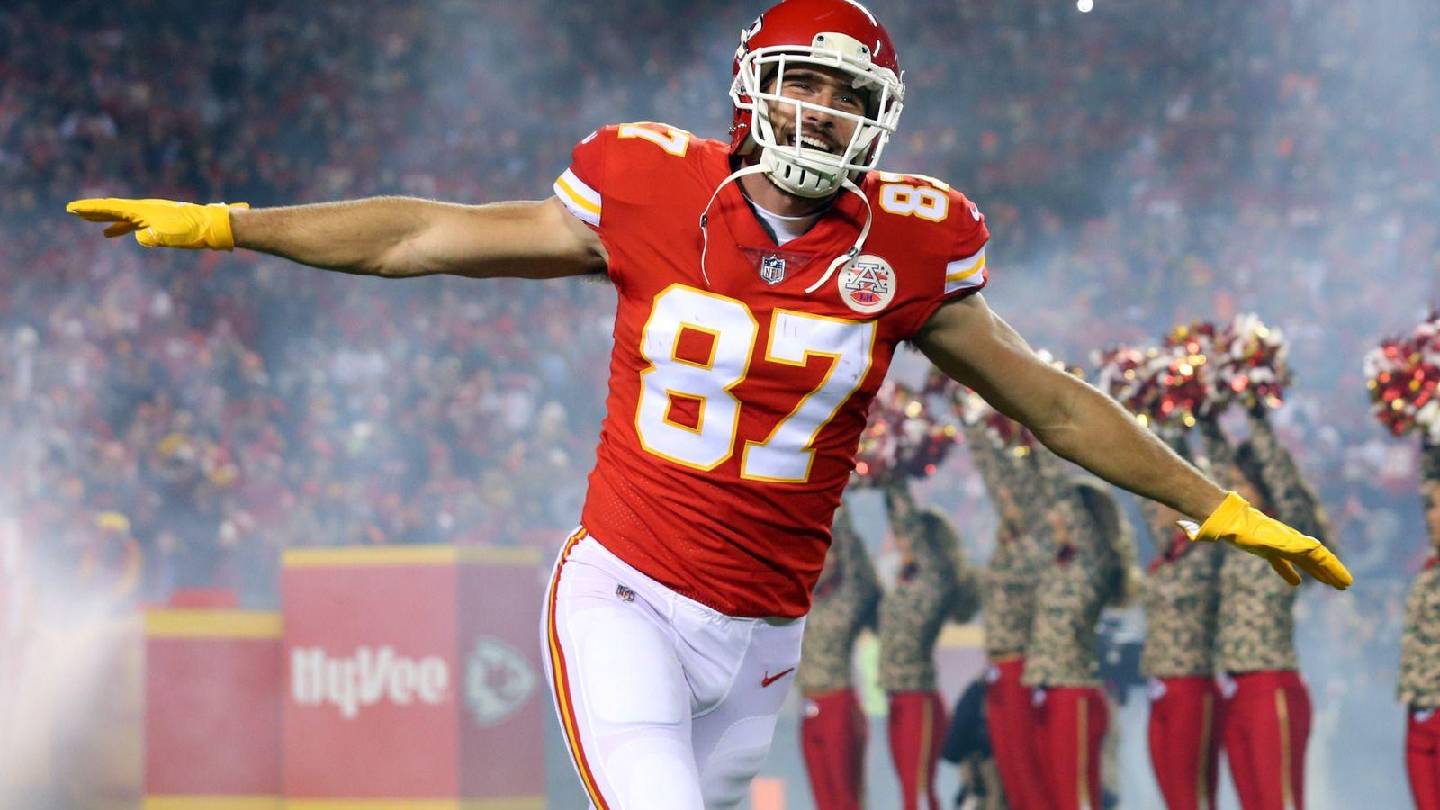 Travis Kelce Images.jpg