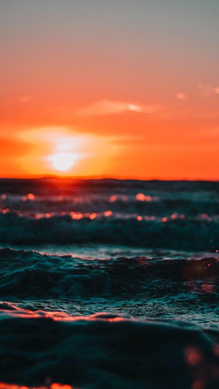 Aesthetic Sunset wallpaper.jpg