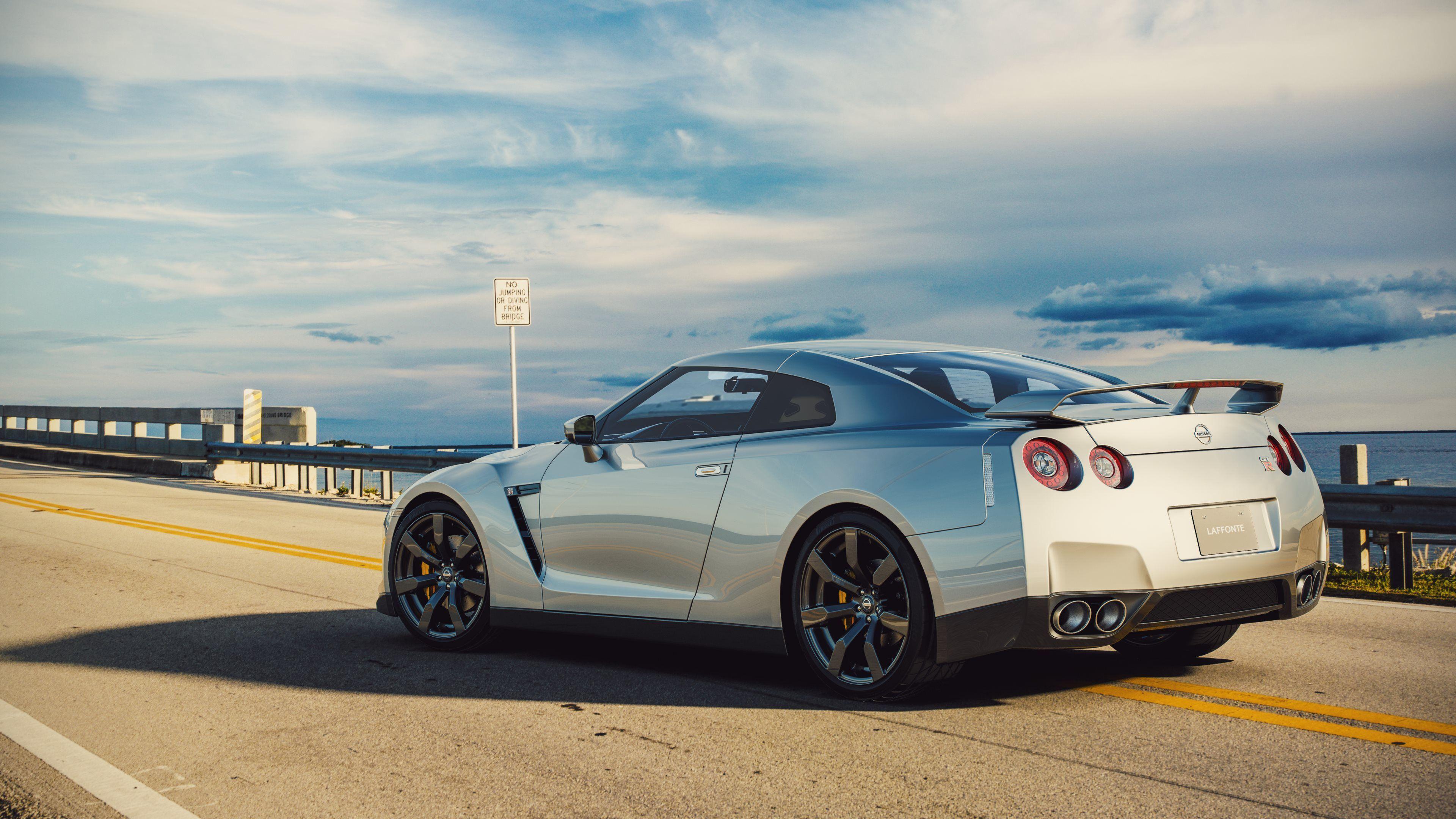 Nissan GT-R 4K Pictures.jpg