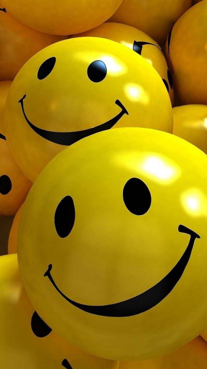Smiley Wallpaper.jpg