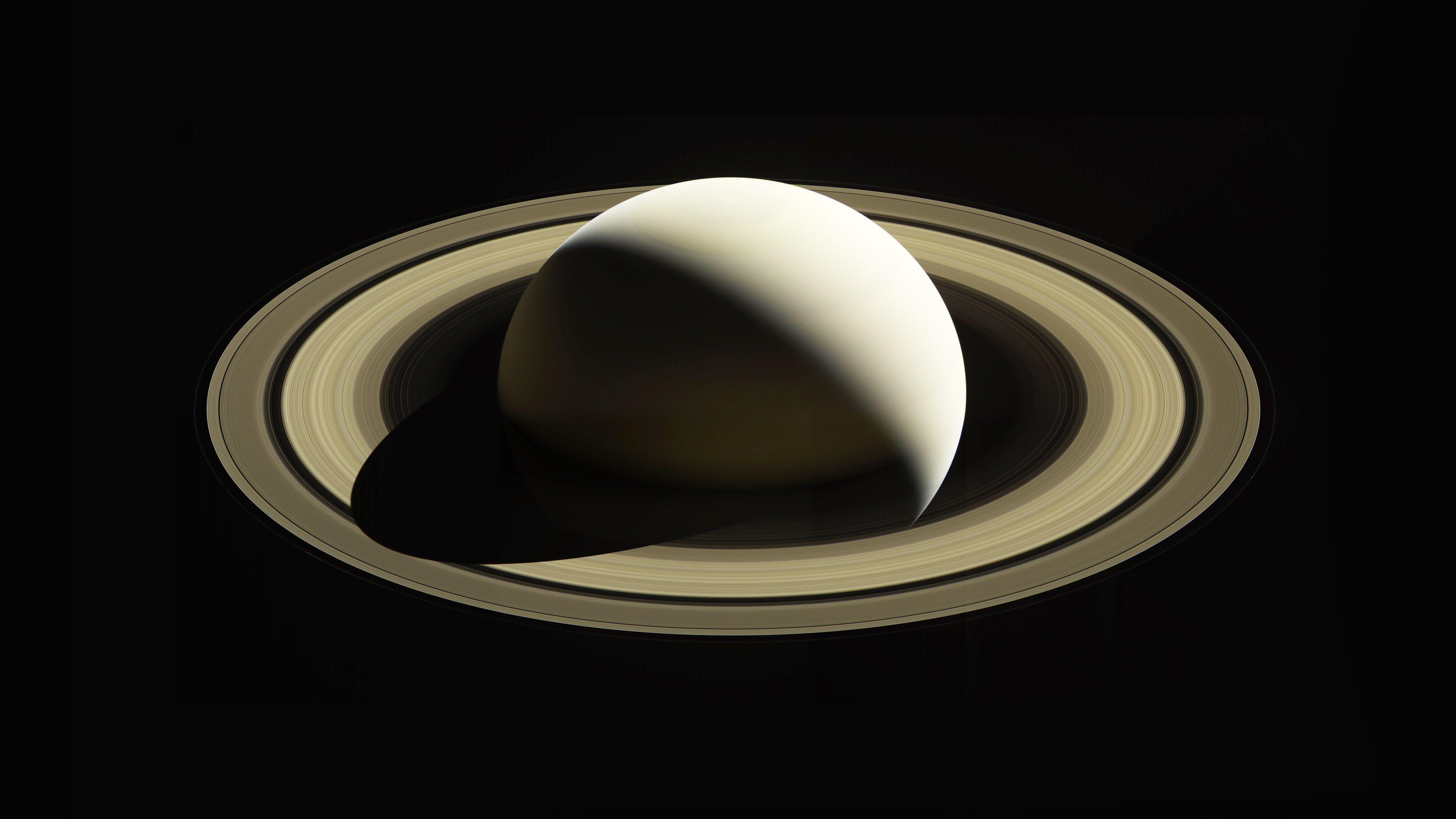 Saturn 4K wallpaper.jpg