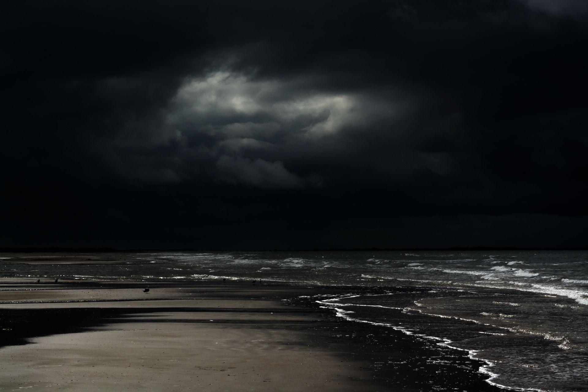 Dark Beach pictures.jpg