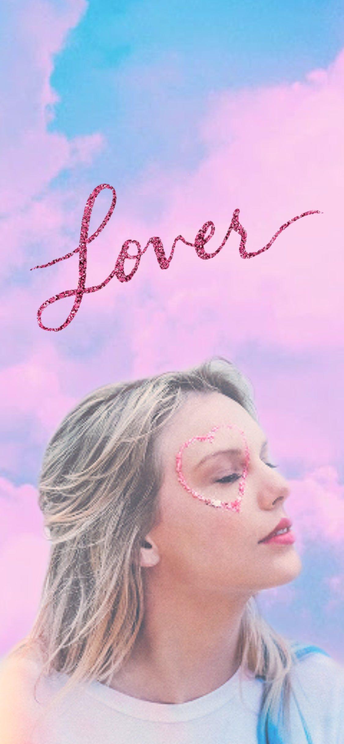 Taylor Swift Phone Picture.jpg