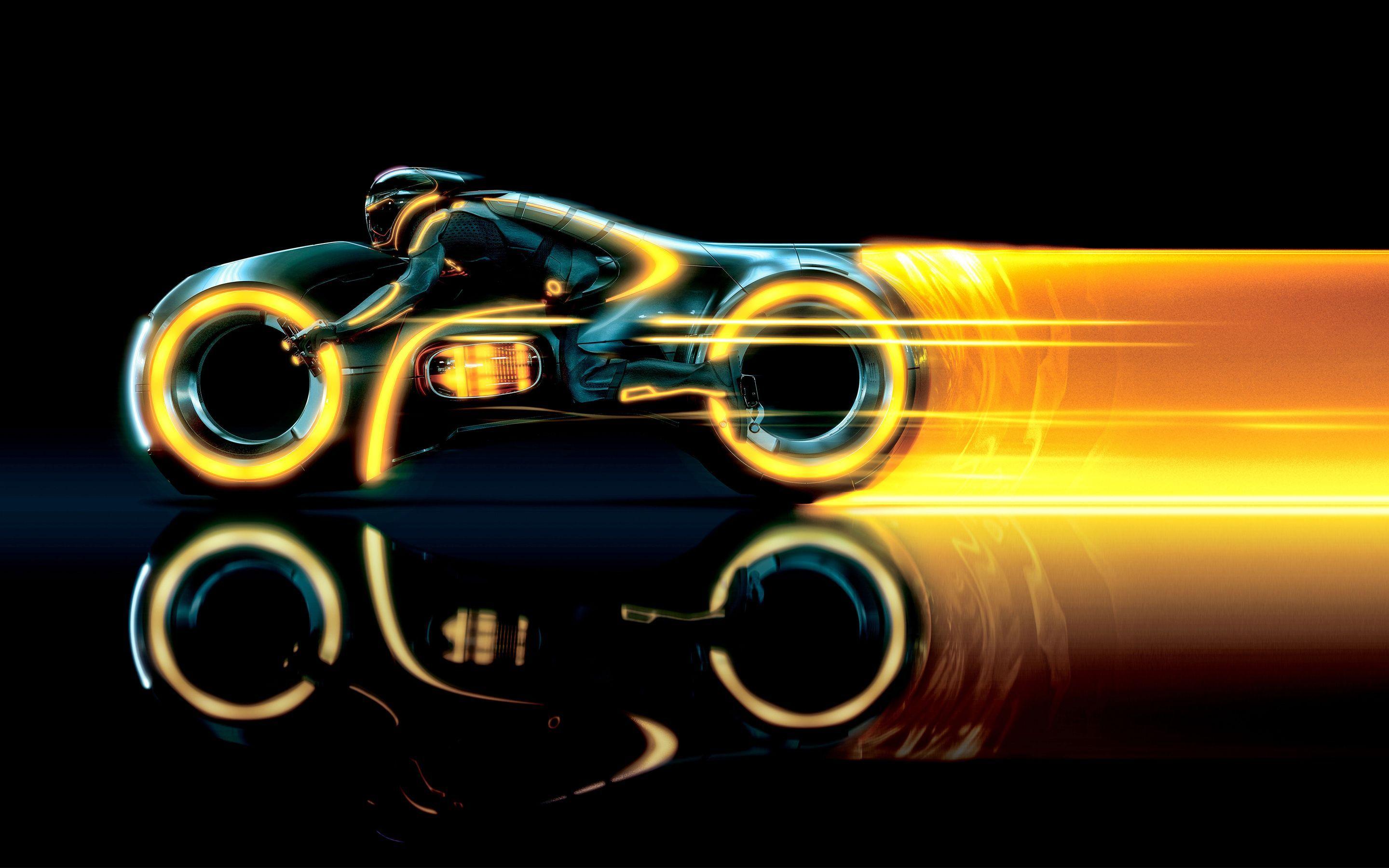 Tron 4K Wallpaper.jpg