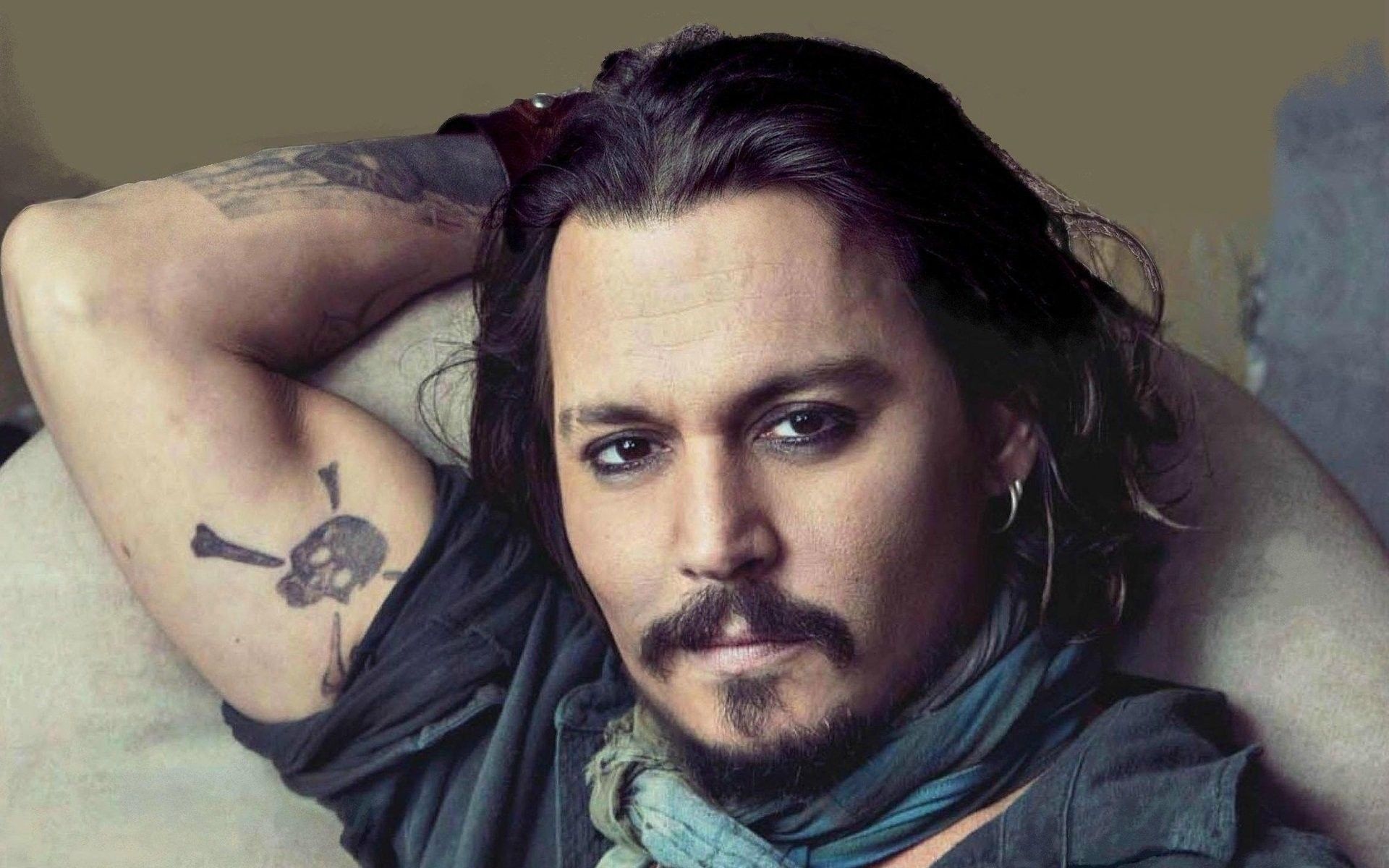 Johnny Depp HD Wallpaper.jpg