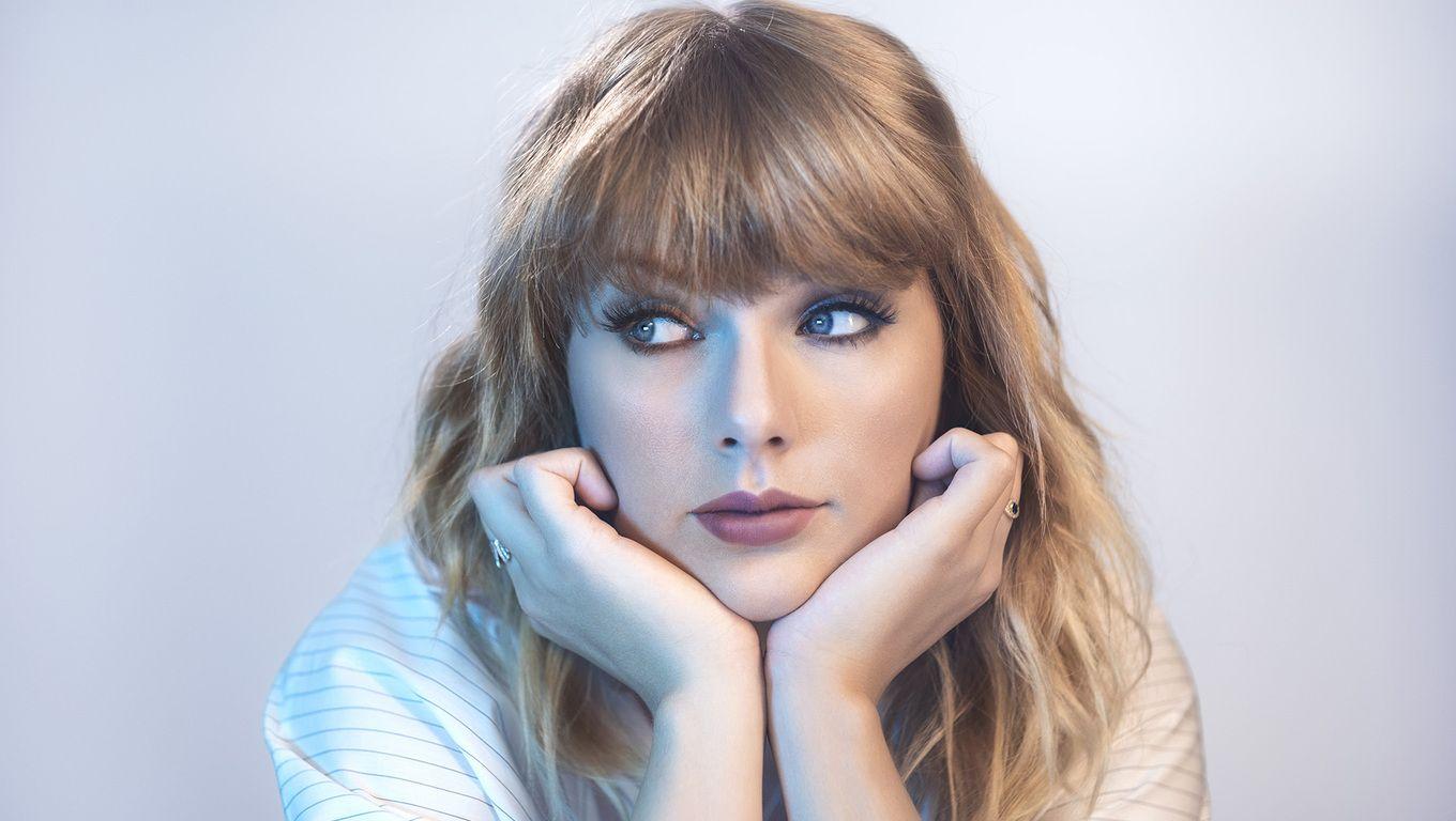 Taylor Swift Laptop wallpaper.jpg