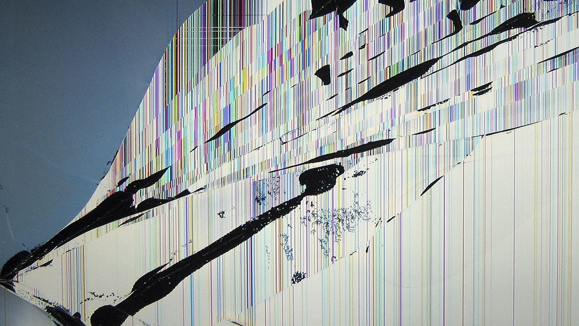 Broken Computer Screen Wallpaper.jpg