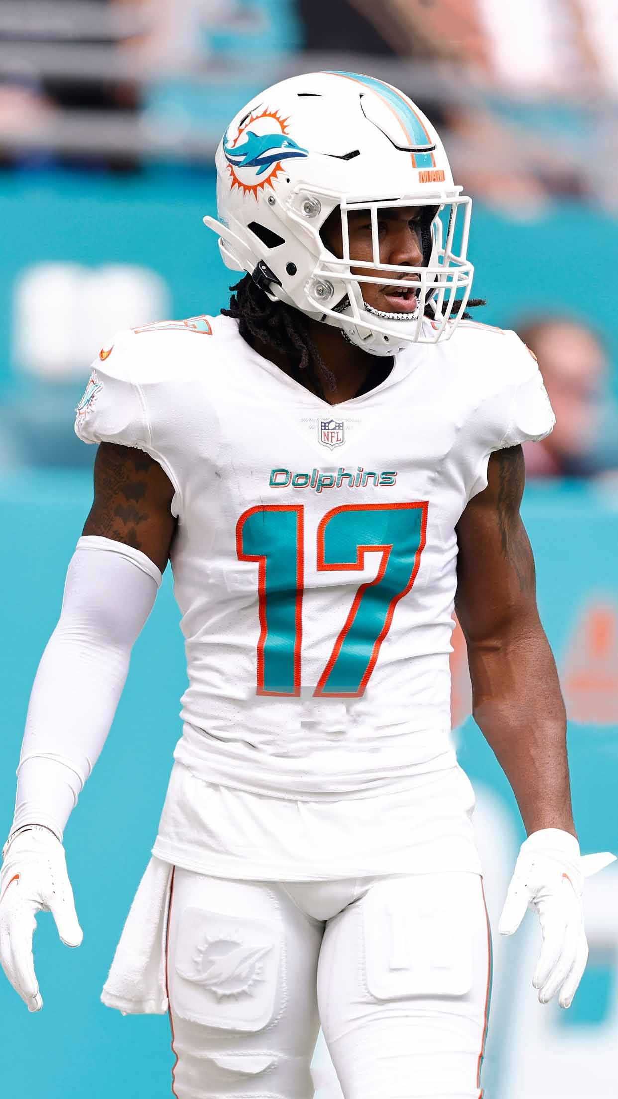Jaylen Waddle Image.jpg