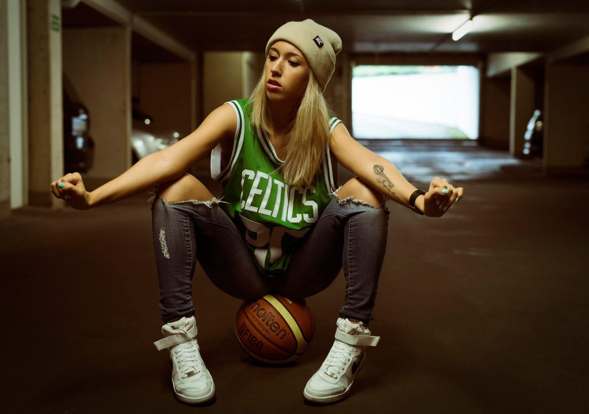 Girls Basketball Wallpapers.jpg