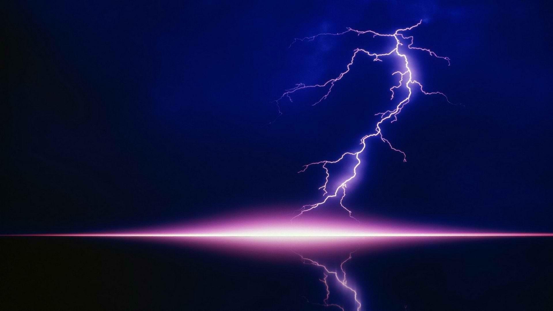 Lightning picture.jpg