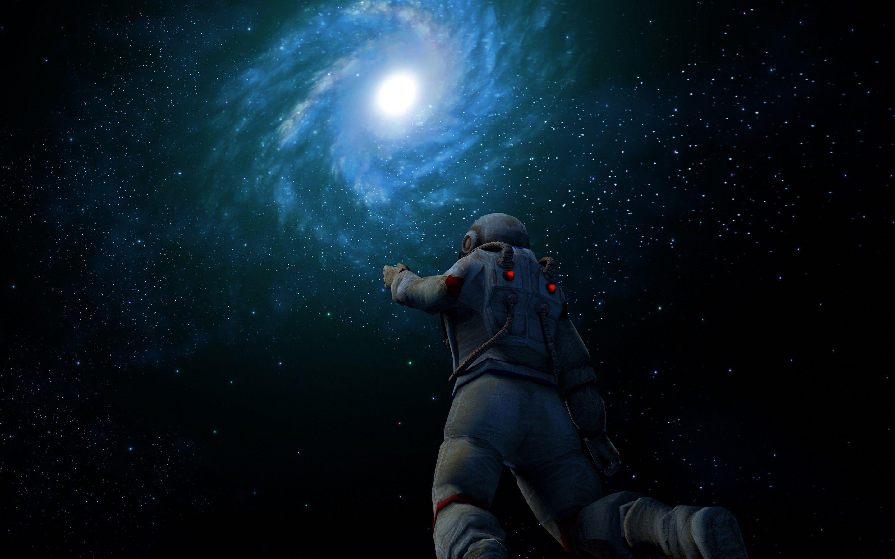 4K Astronaut Wallpapers.jpg